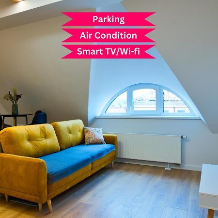 Cosy Studio In The City Center With Air Conditioneer! Klaipeda Luaran gambar