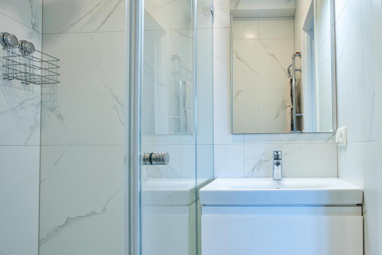 Cosy Studio In The City Center With Air Conditioneer! Klaipeda Luaran gambar
