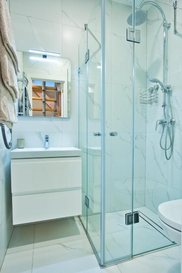 Cosy Studio In The City Center With Air Conditioneer! Klaipeda Luaran gambar